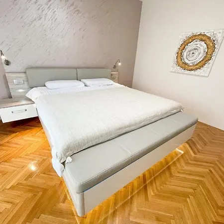 Apartman Oaza *